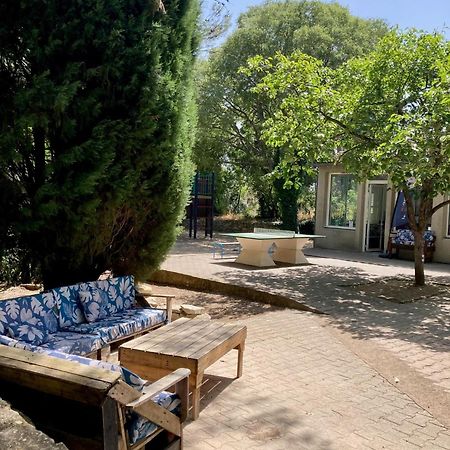 Auberge De Jeunesse Hi Nîmes Kültér fotó